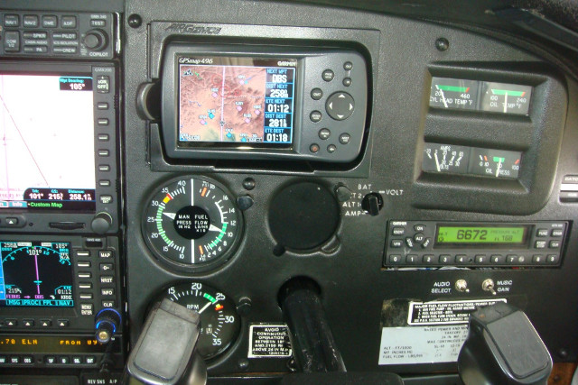 N9843Y_8PanelRight_640.jpeg